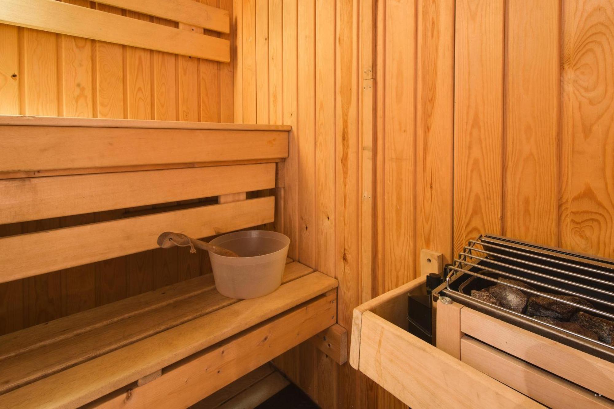 Le Petit Manoir Spa Et Vue Sur Riviere St Maurice Grandes Piles Экстерьер фото
